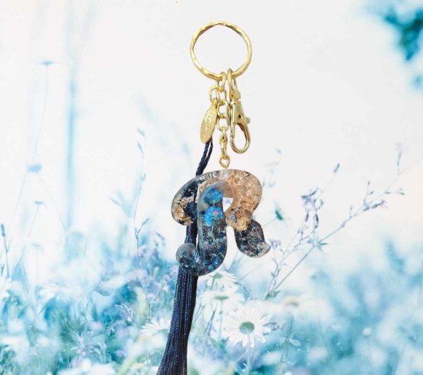 Flower collection-Cursive letter R keychain
